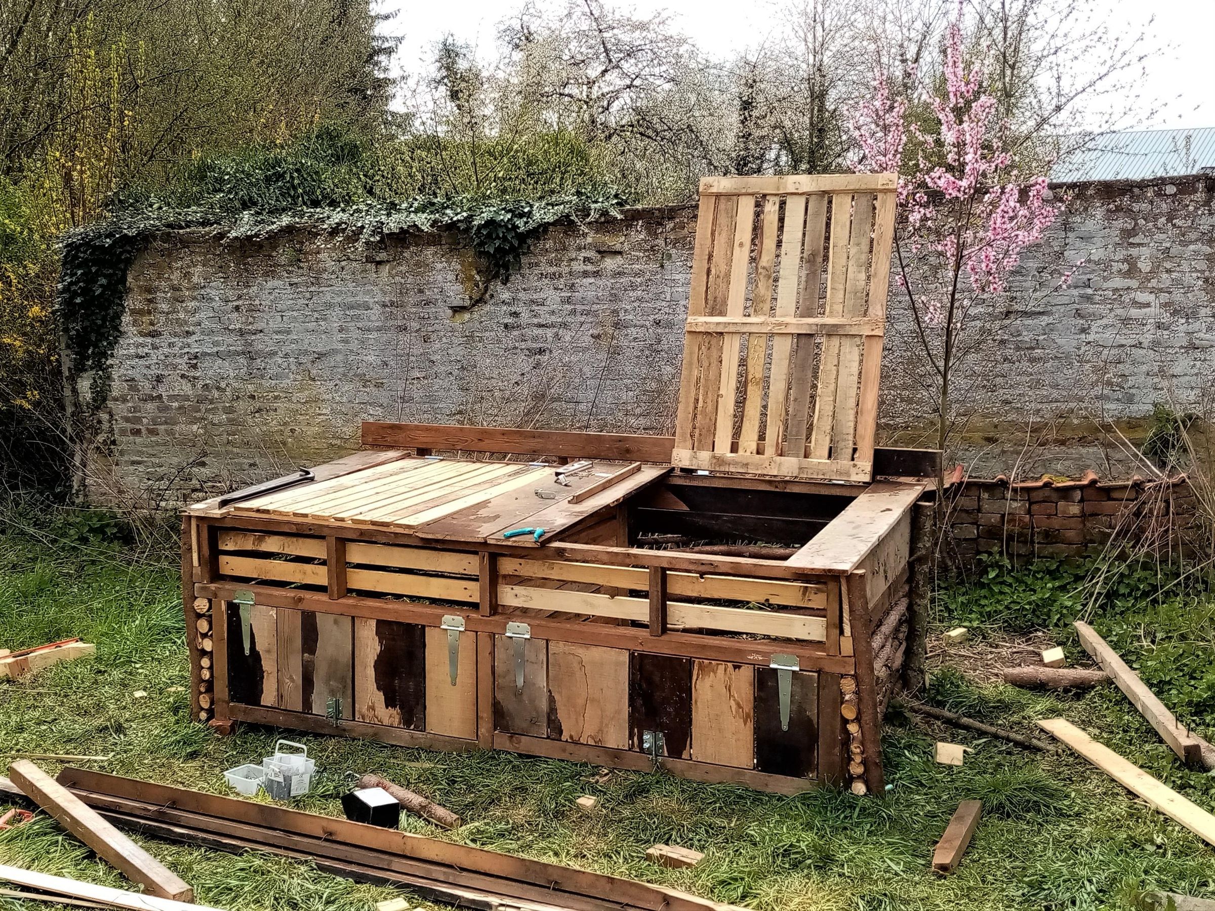100% DIY Composter - 100% Recycled Wood : 9 Steps - Instructables