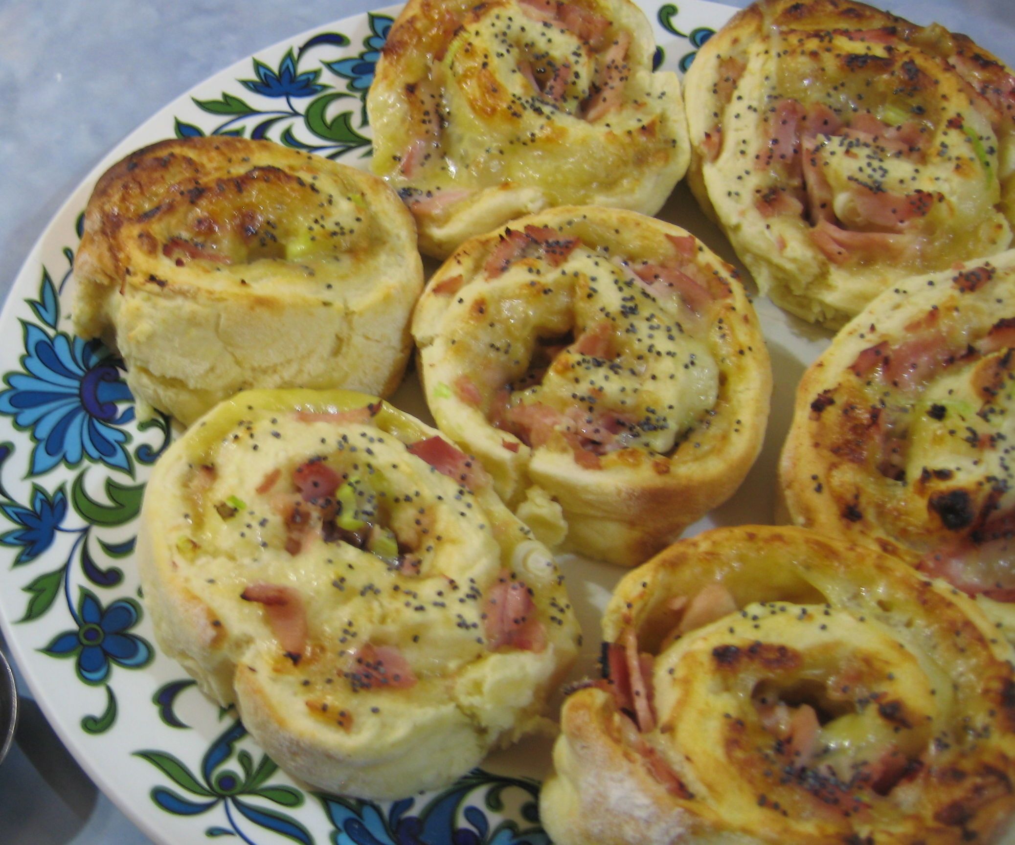 EASY TASTY SAVORY SCONES
