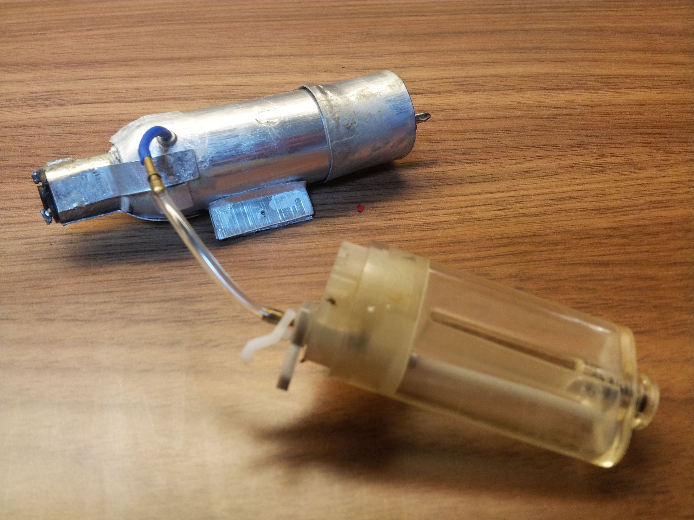 Miniature gas jet turbine