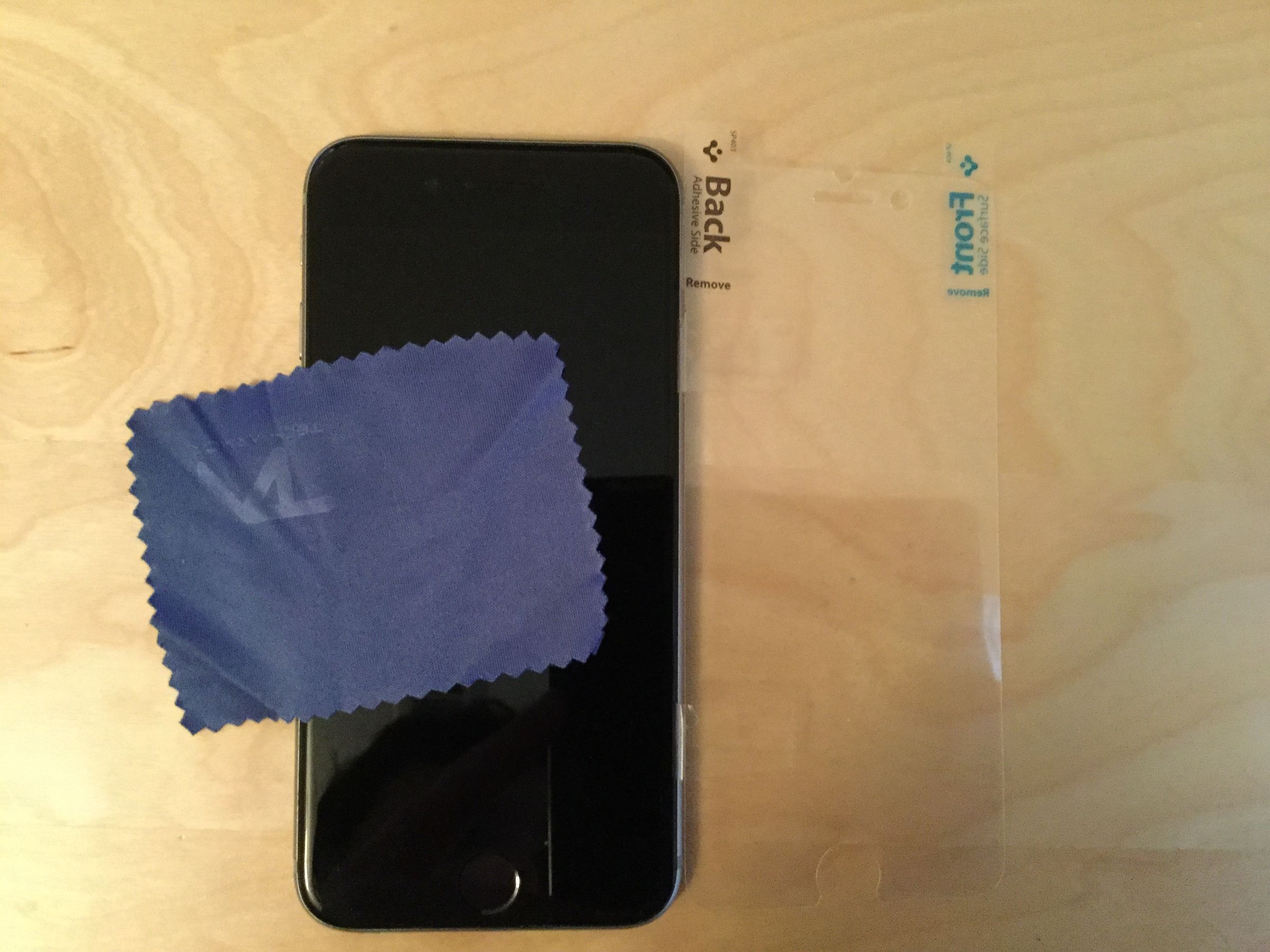 How to Perfectly Apply a Screen Protector 6 Steps (with Pictures