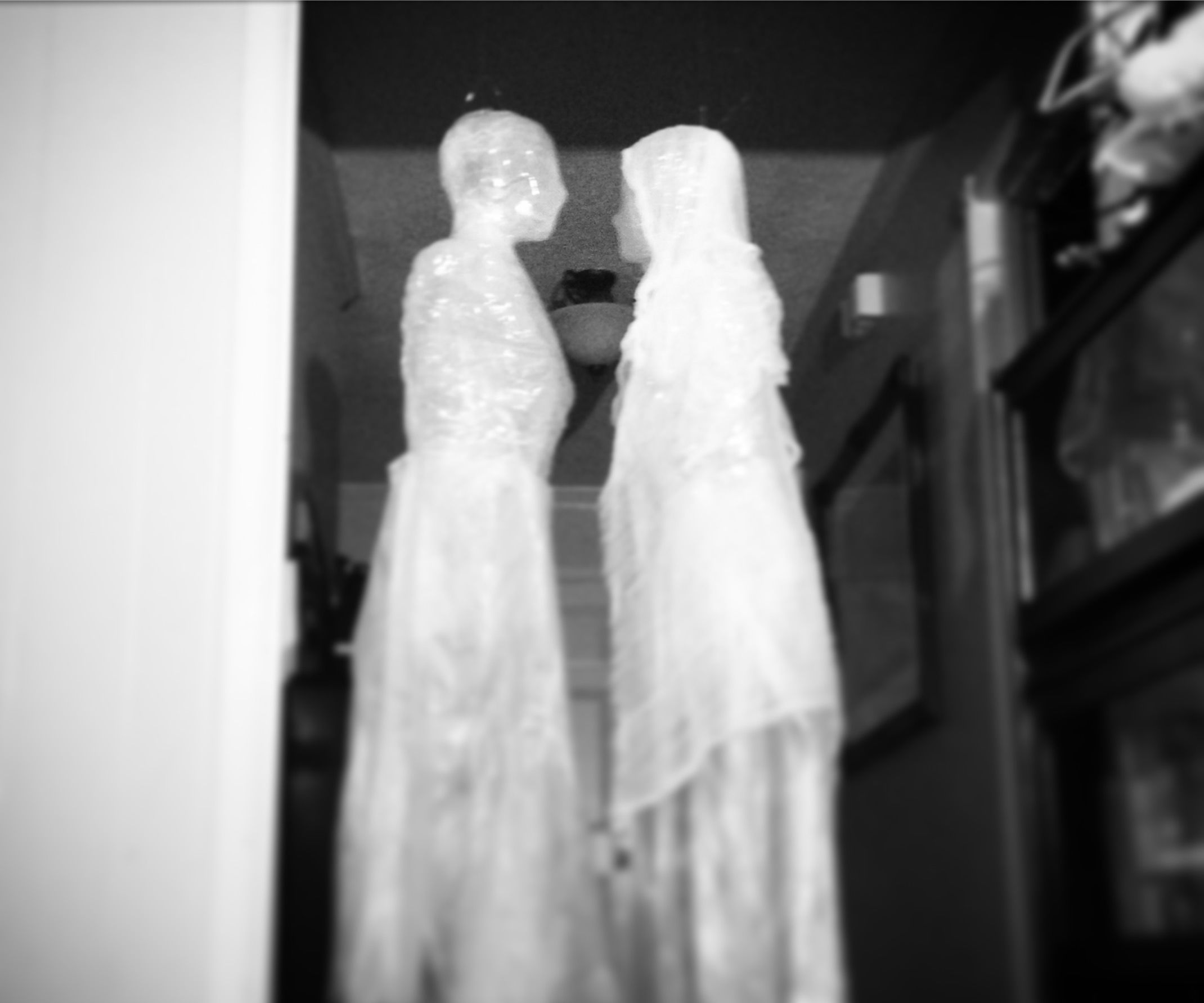 Trash Bag and Tape Ghosts - Www.monstertutorials.com/ghost1