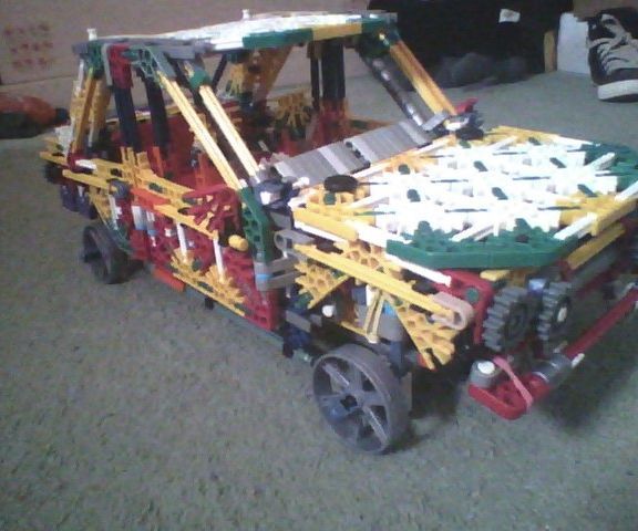 Standard Knex V4 Car
