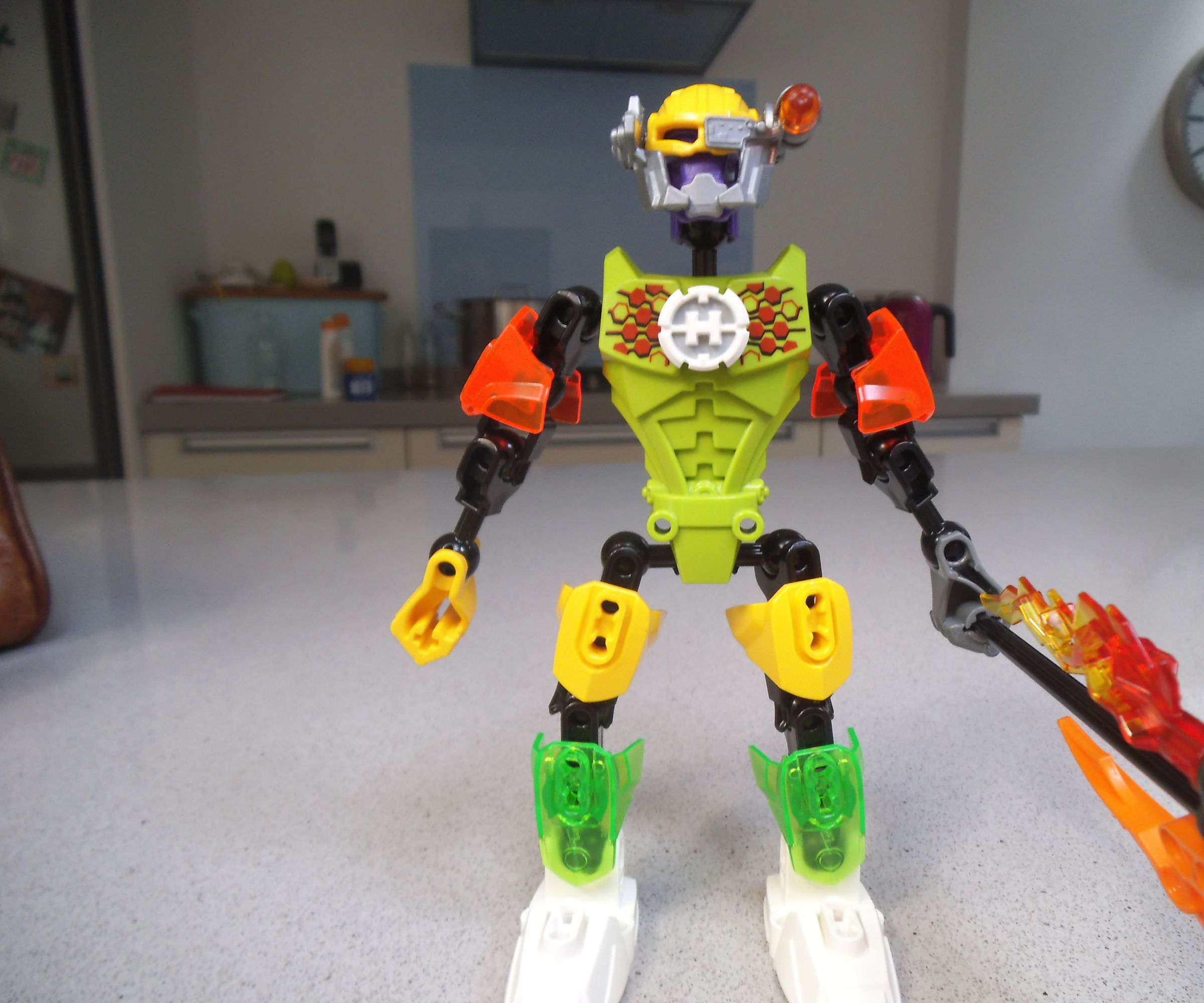 how to make a really easy hero factory guy.