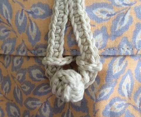 Make a Closure From Yarn 