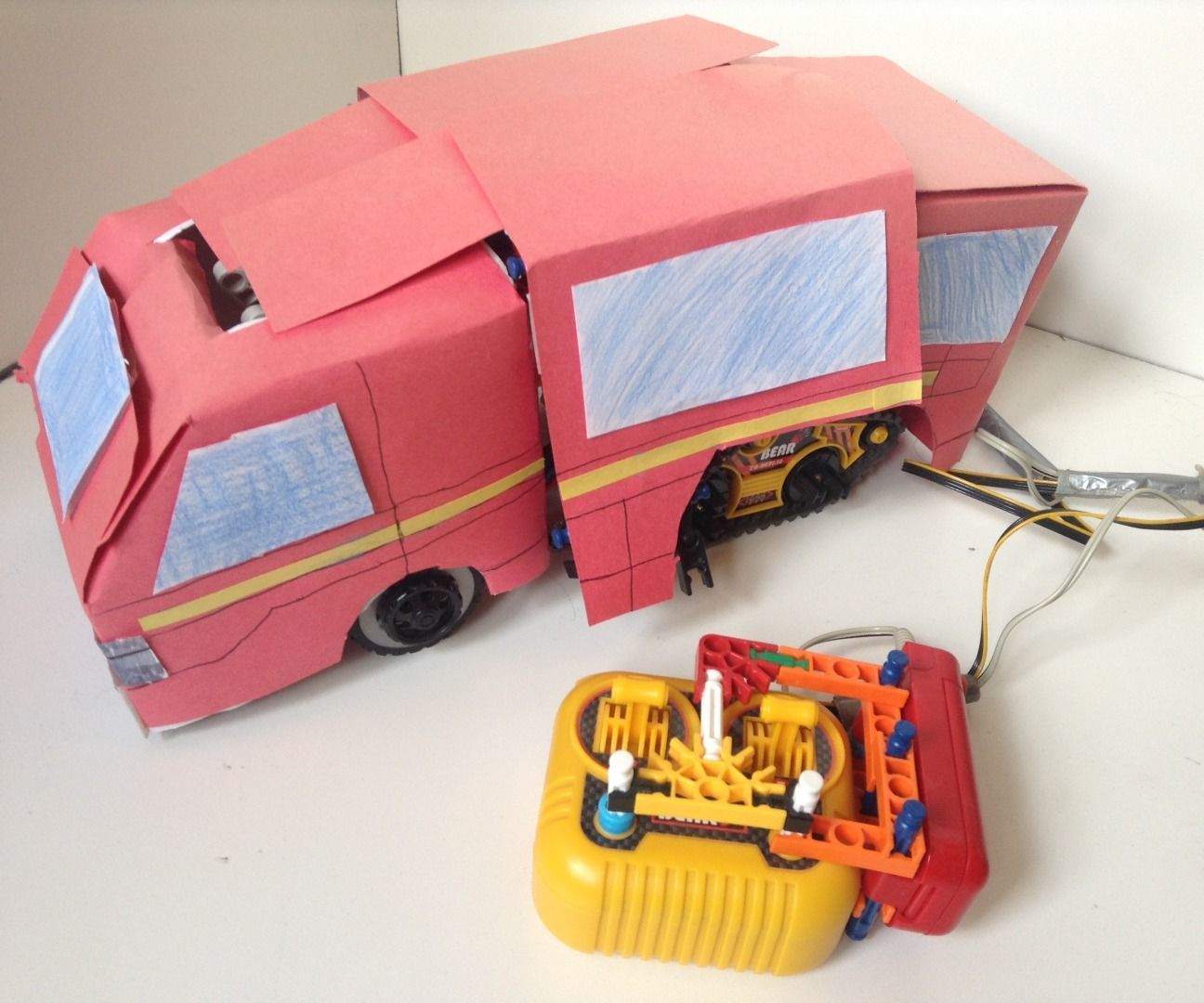 K'nex Chimera Self-Transformer: Iron Hide