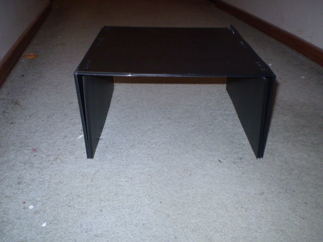 Simple to Make, Fold-Up Tray Table