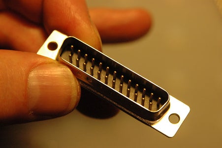 Hacking Your Digg Button With a Removable Interface Cable