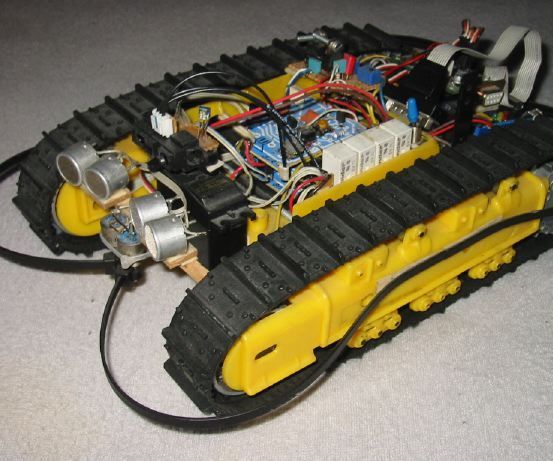 'Ramses' - autonomus robot on tracks