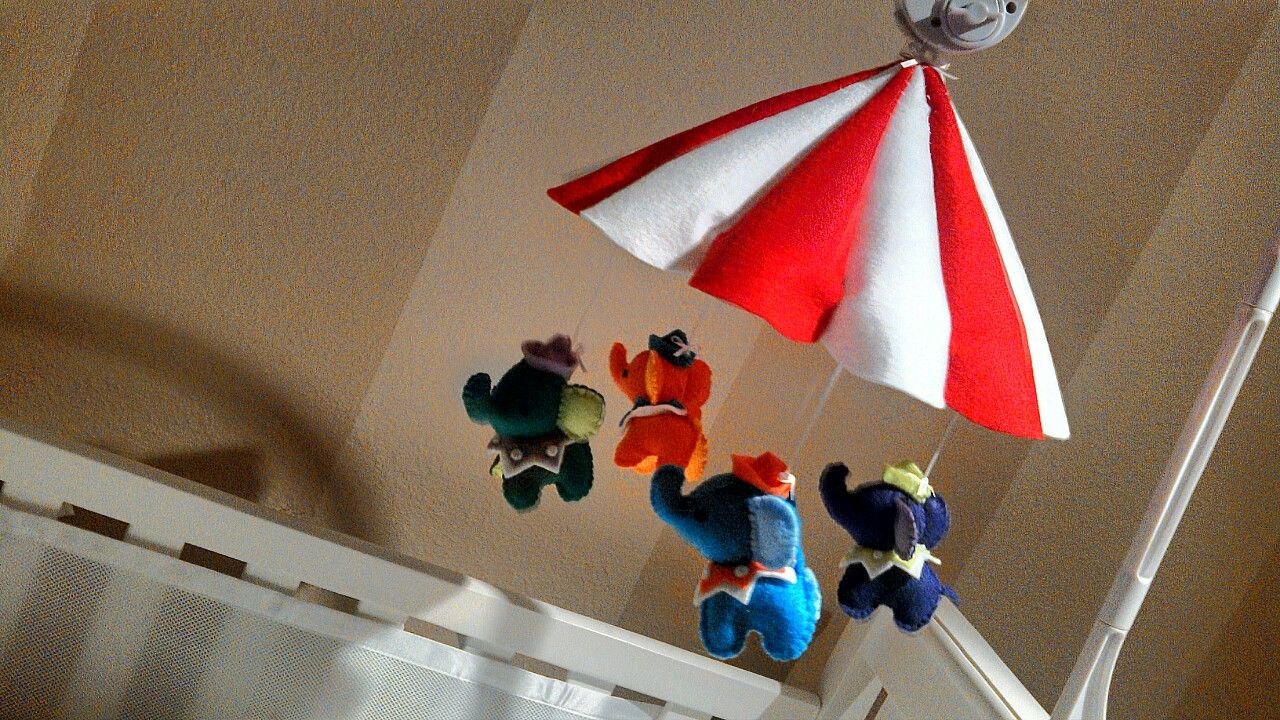 How to Make a Felt Tented Baby Mobile