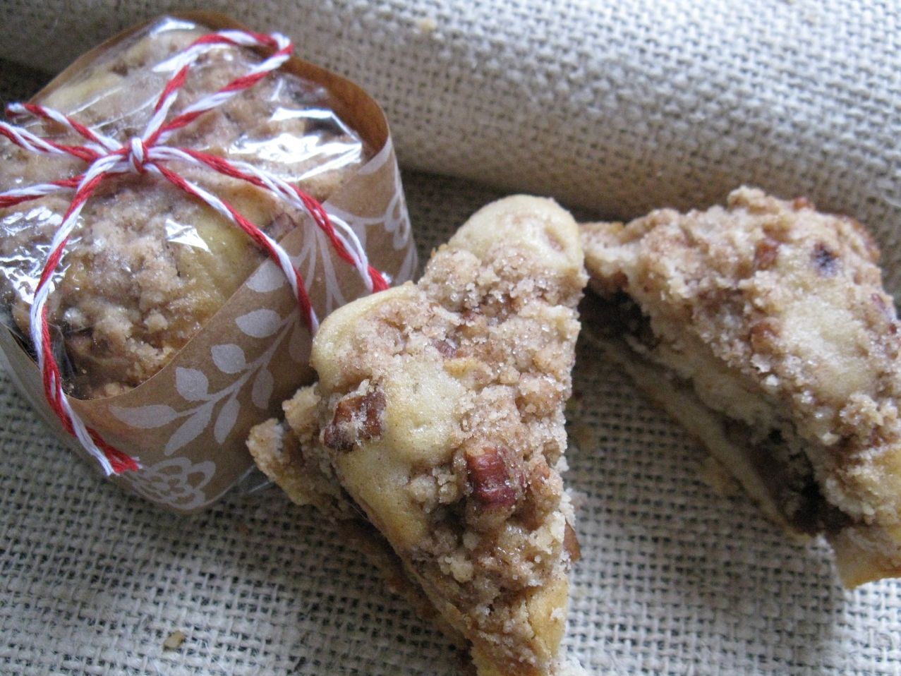 Cinnfully Delicious Cinnamon Cake Muffins