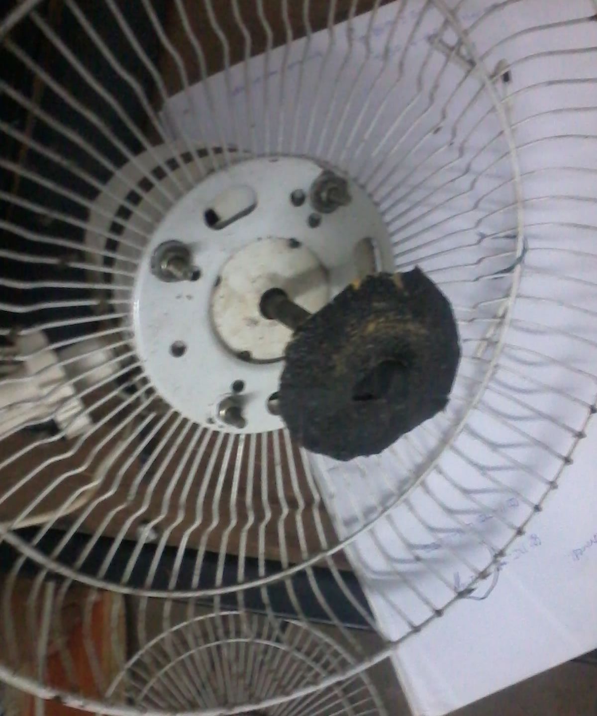 Table Fan Grinder