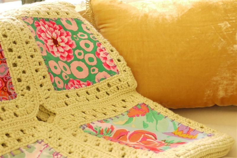 Sewing Daisies Kaffe Fusion Blanket