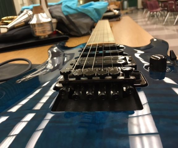 How to Play a G Major Chord on Guitar