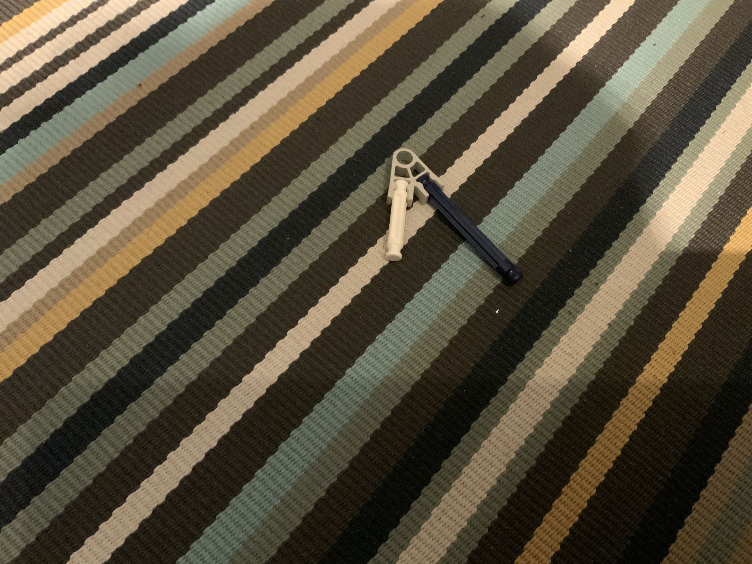 Knex Tiny Coat Hanger 3 Steps Instructables