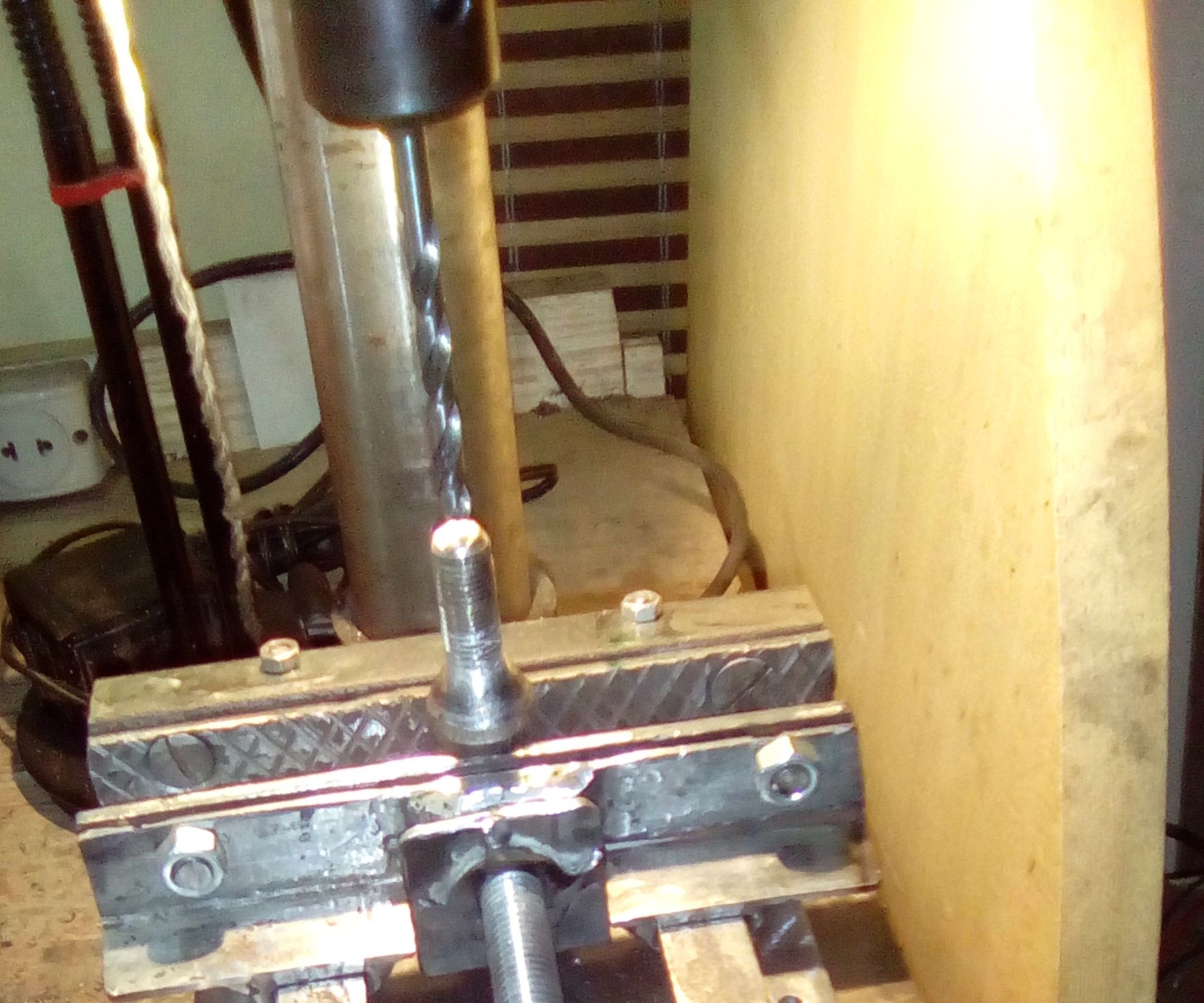 Morsa Ou Torno Para Furadeira De Bancada Com Ajuste Rápido - Drill Press Vise With Quick Adjust
