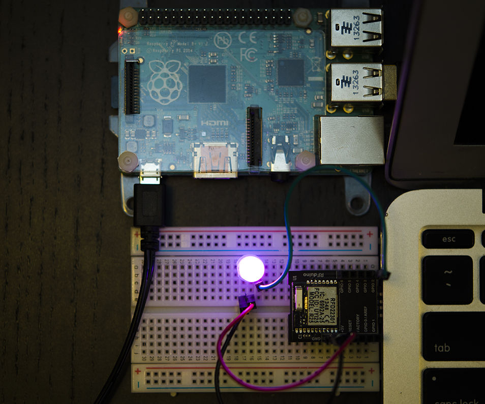 Raspberry Pi  Bluetooth LE Controller for WS2812B (NeoPixels)