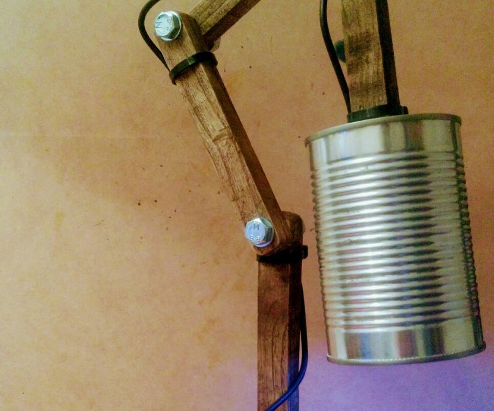 DIY Pallet Lamp (Rustic) 