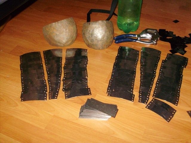 Maille and Plate Leg Armour