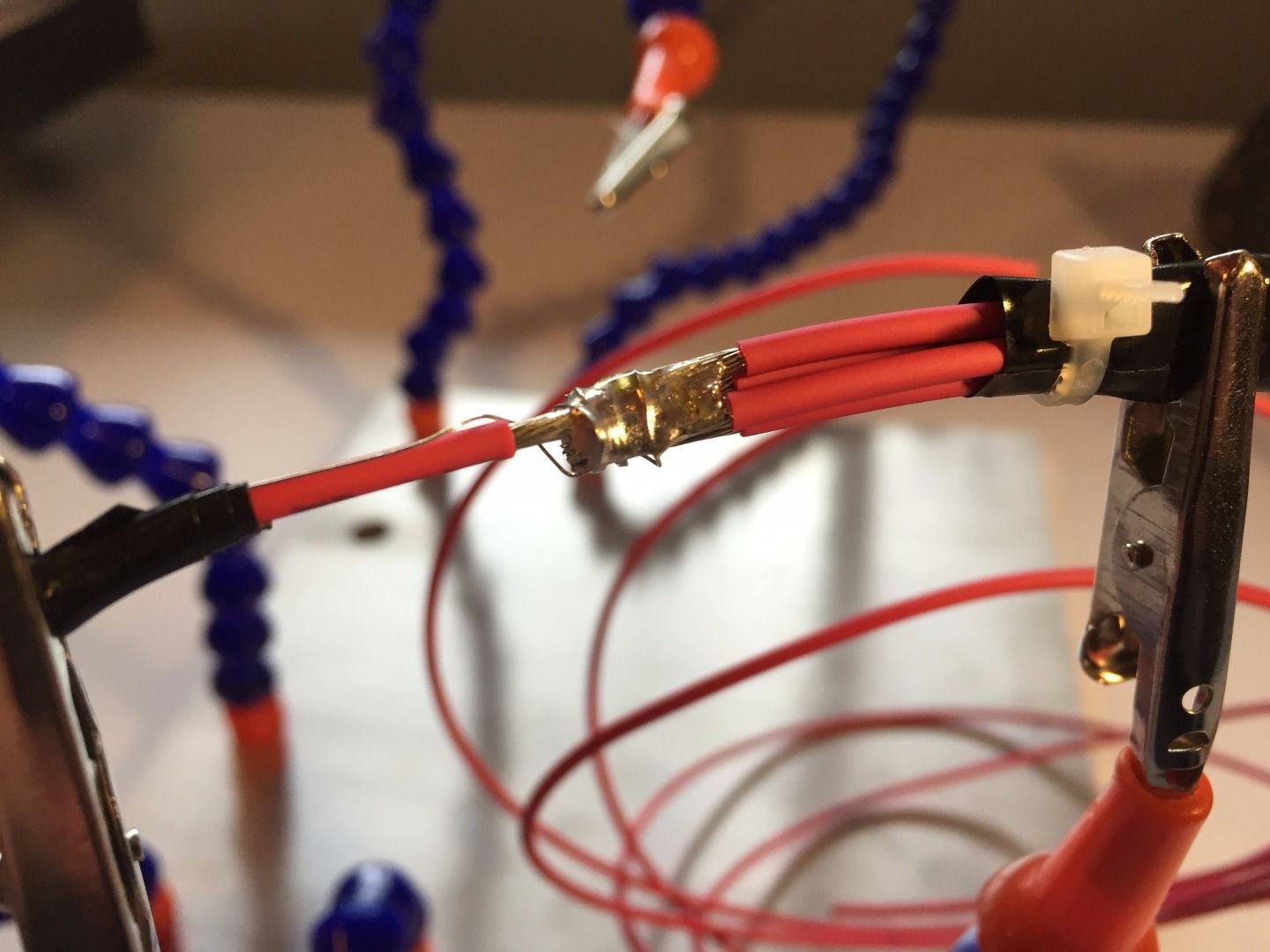 Soldering Multiple Wires for a Distribution Joint 4 Steps (with
