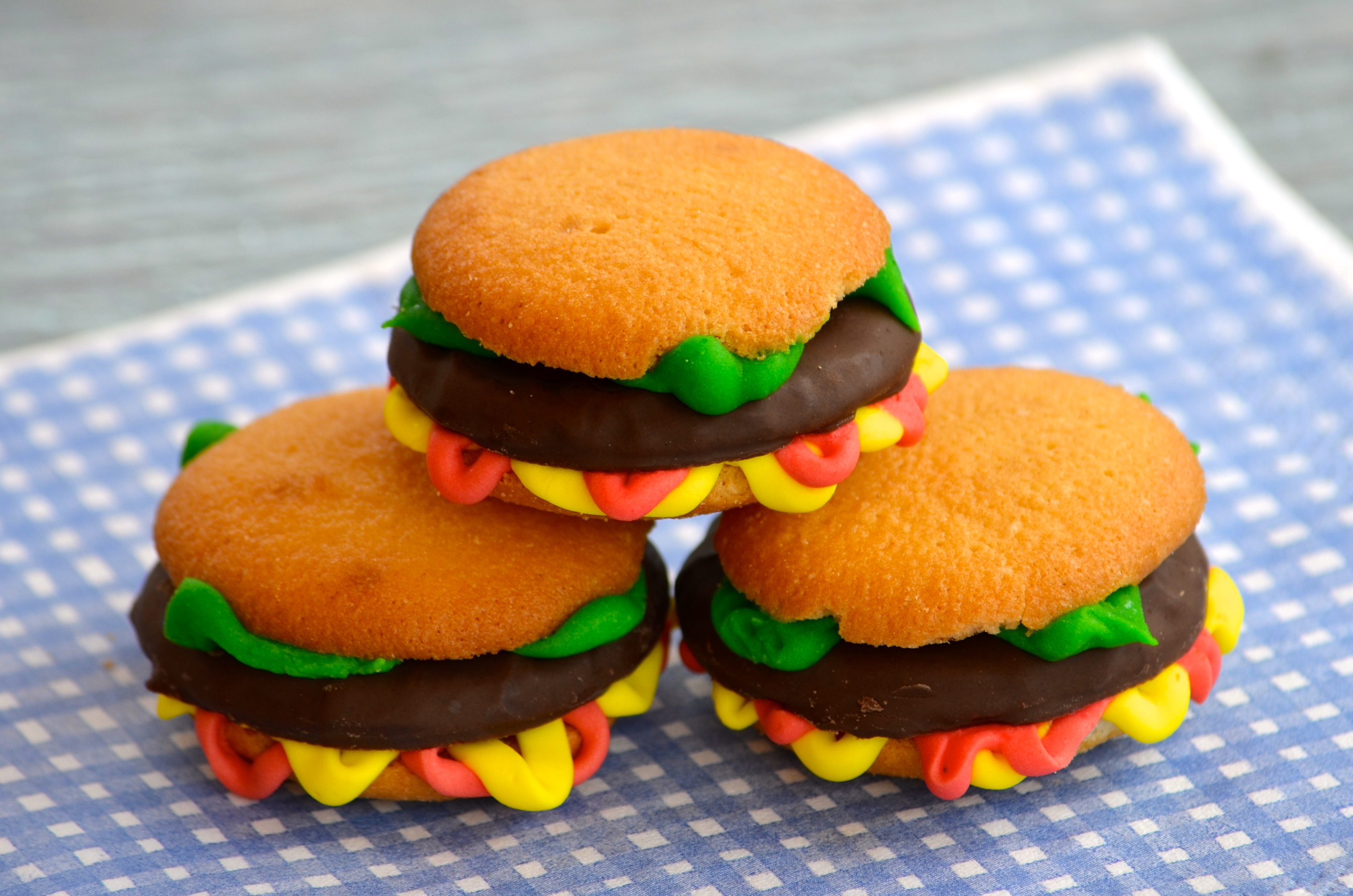 Simple and Sweet Burger Cookies