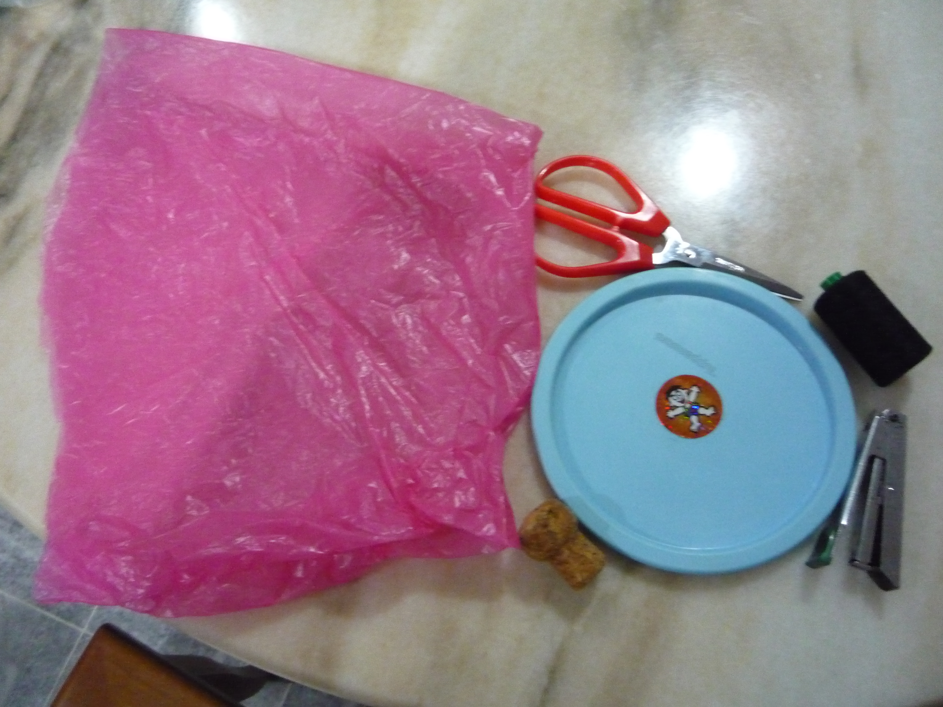 How to Make an Easy Parachute 8 Steps Instructables