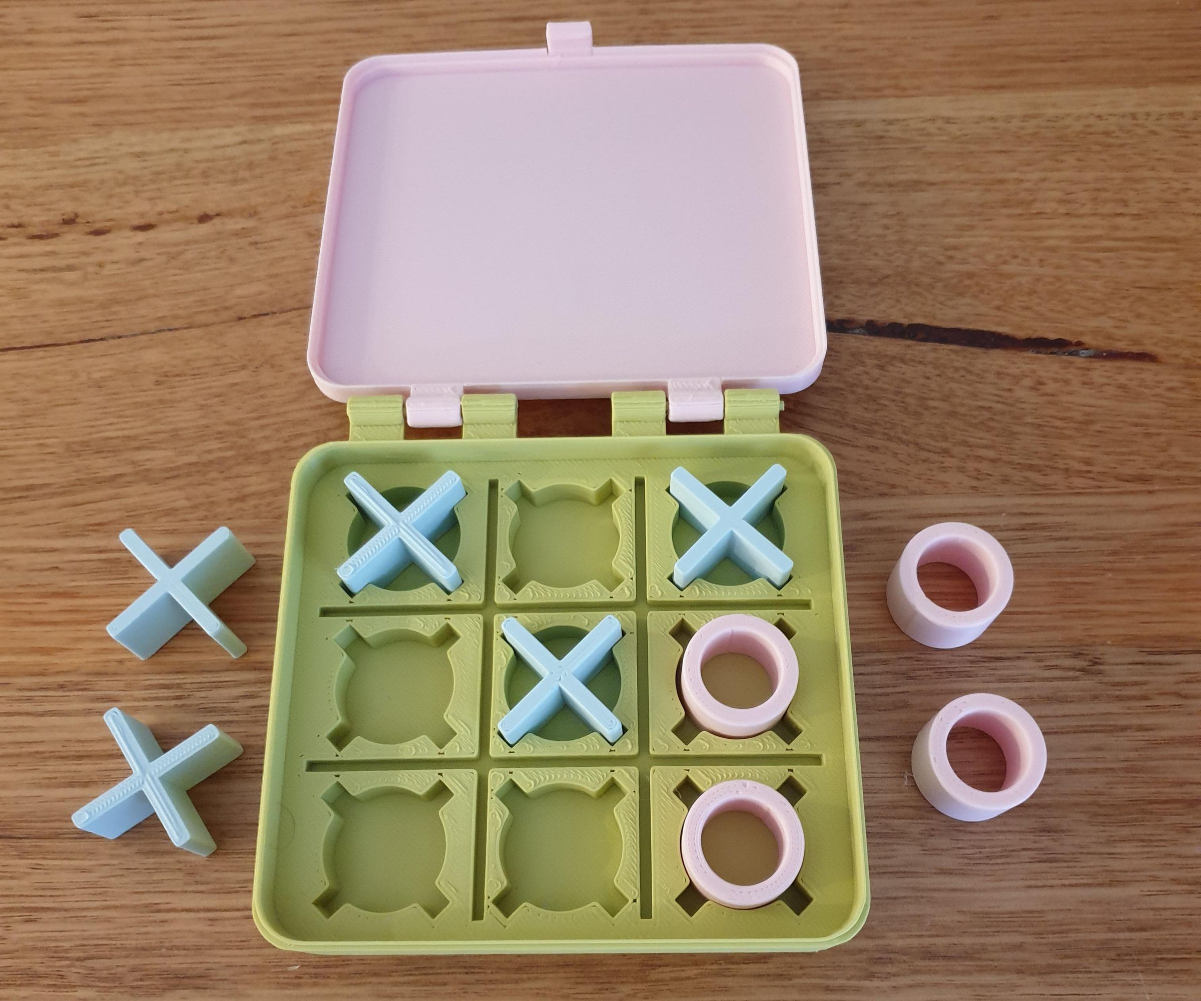 Tic Tac Toe in a Box (Tinkercad)