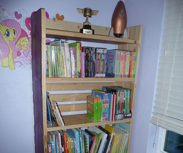 STAX, a Modular Bookshelf Design