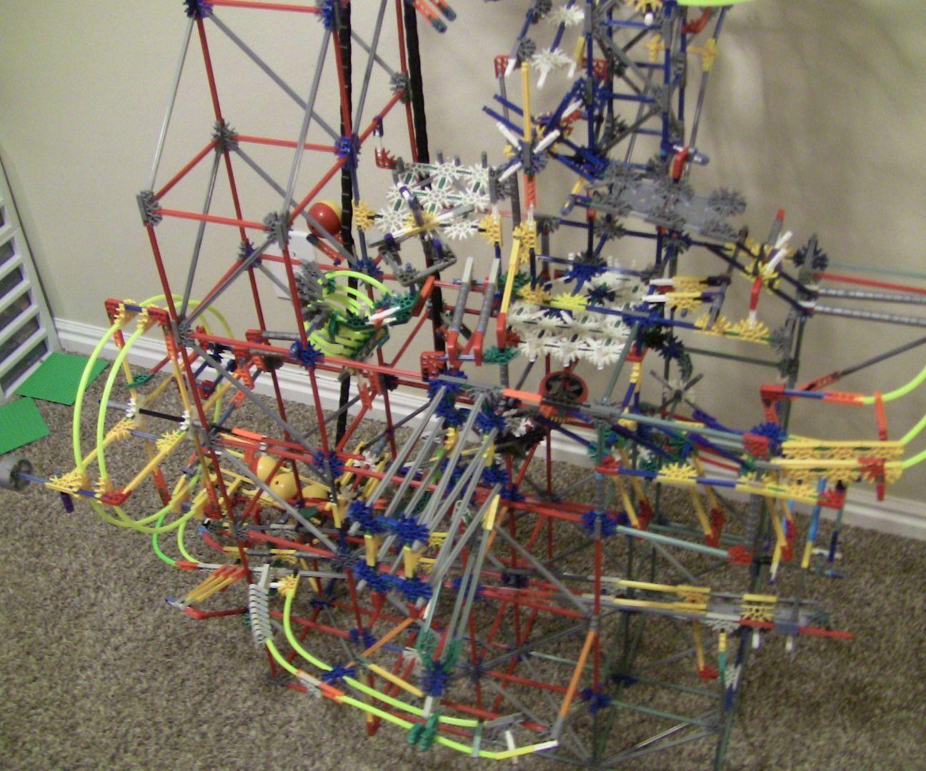 Frivolity- a K'Nex Ball Machine