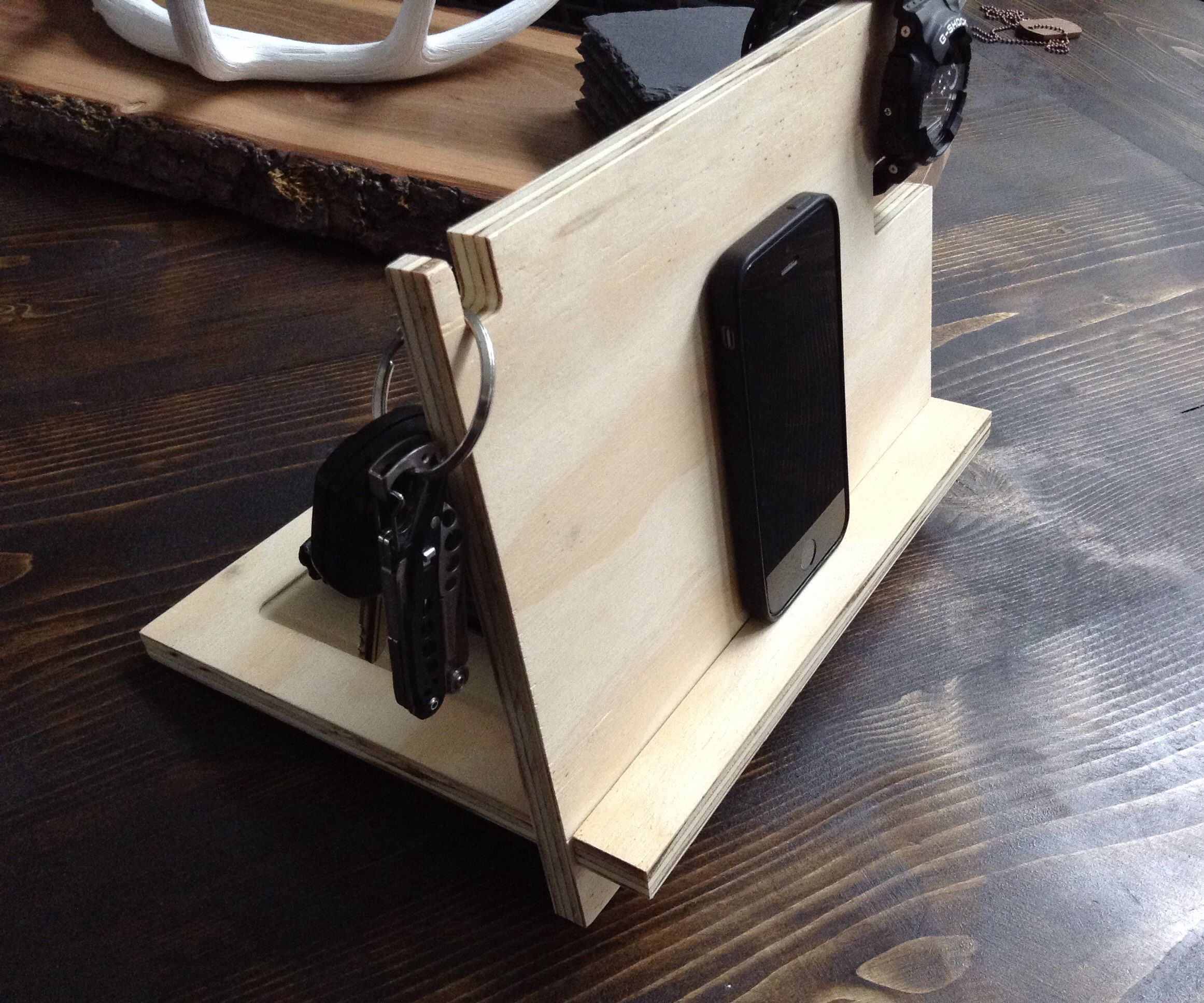 Plywood IPhone Stand - Dock