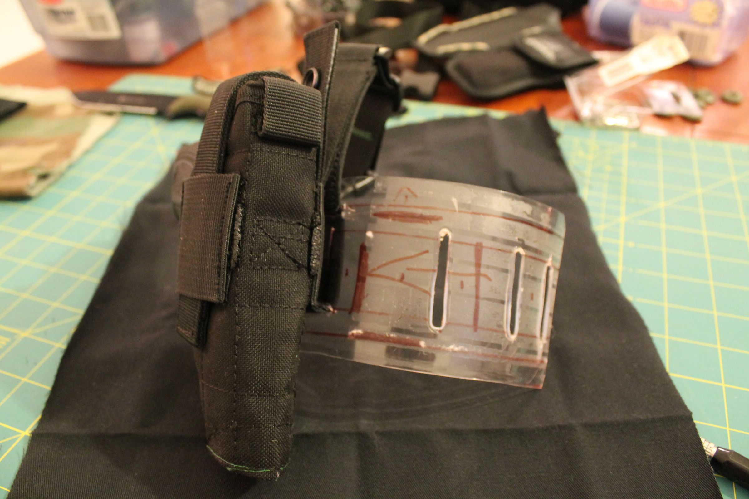 Large Recycled Peanut Butter Container Leg Drop Instructables