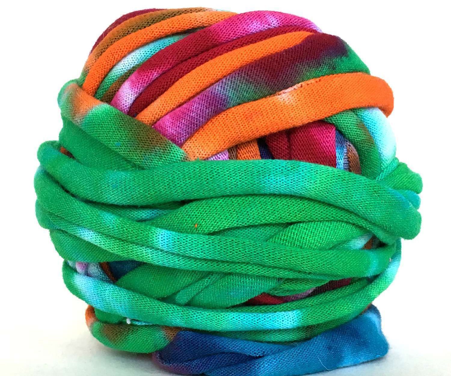 How to Make T Shirt Yarn From an Old Tee!
