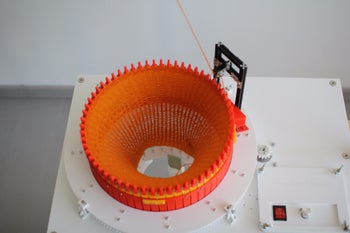 Circular Knitic by Varvara Guljajeva & Mar Canet