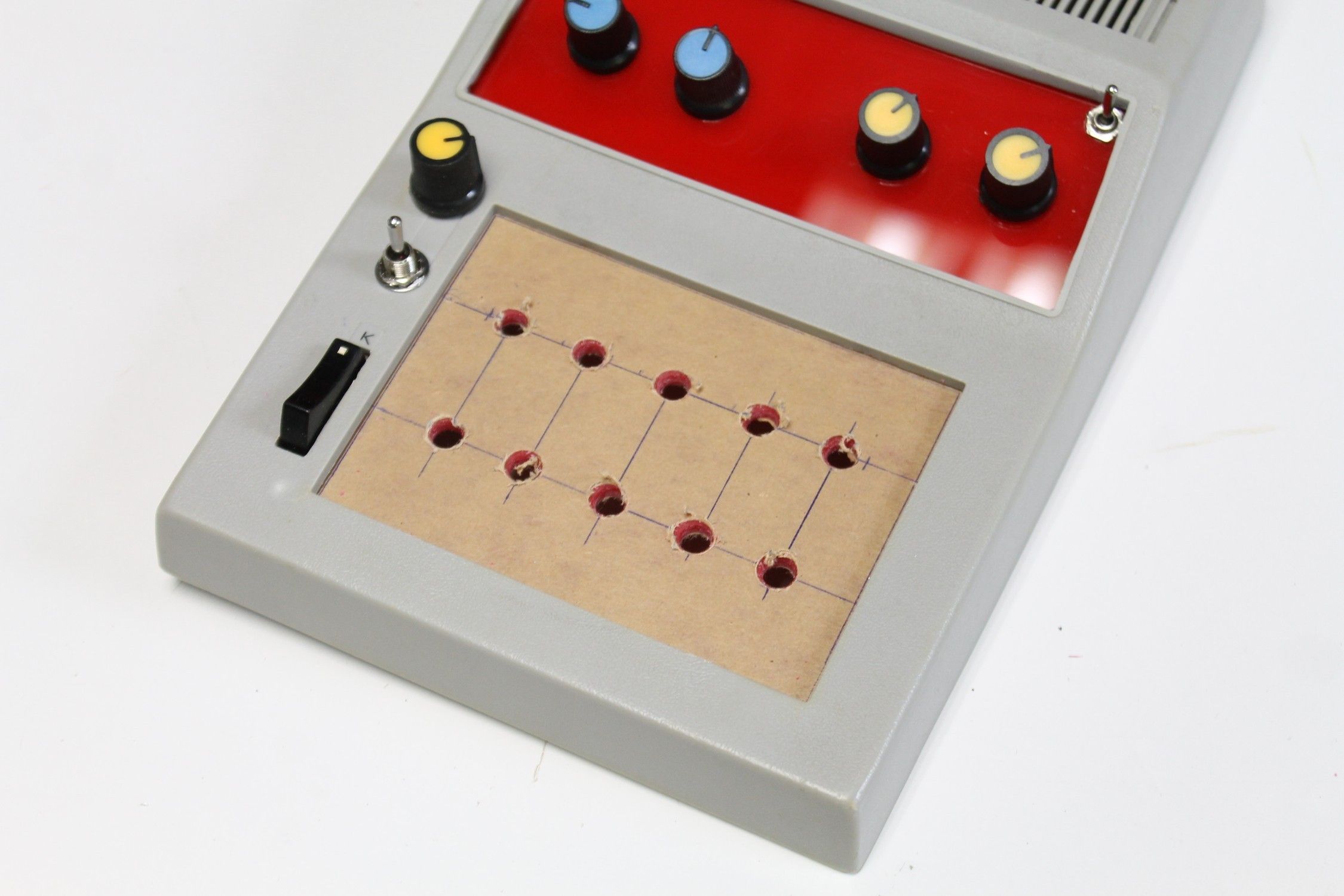 Moog Style Synth : 23 Steps (with Pictures) - Instructables
