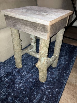 Optionally: Add Leg Braces