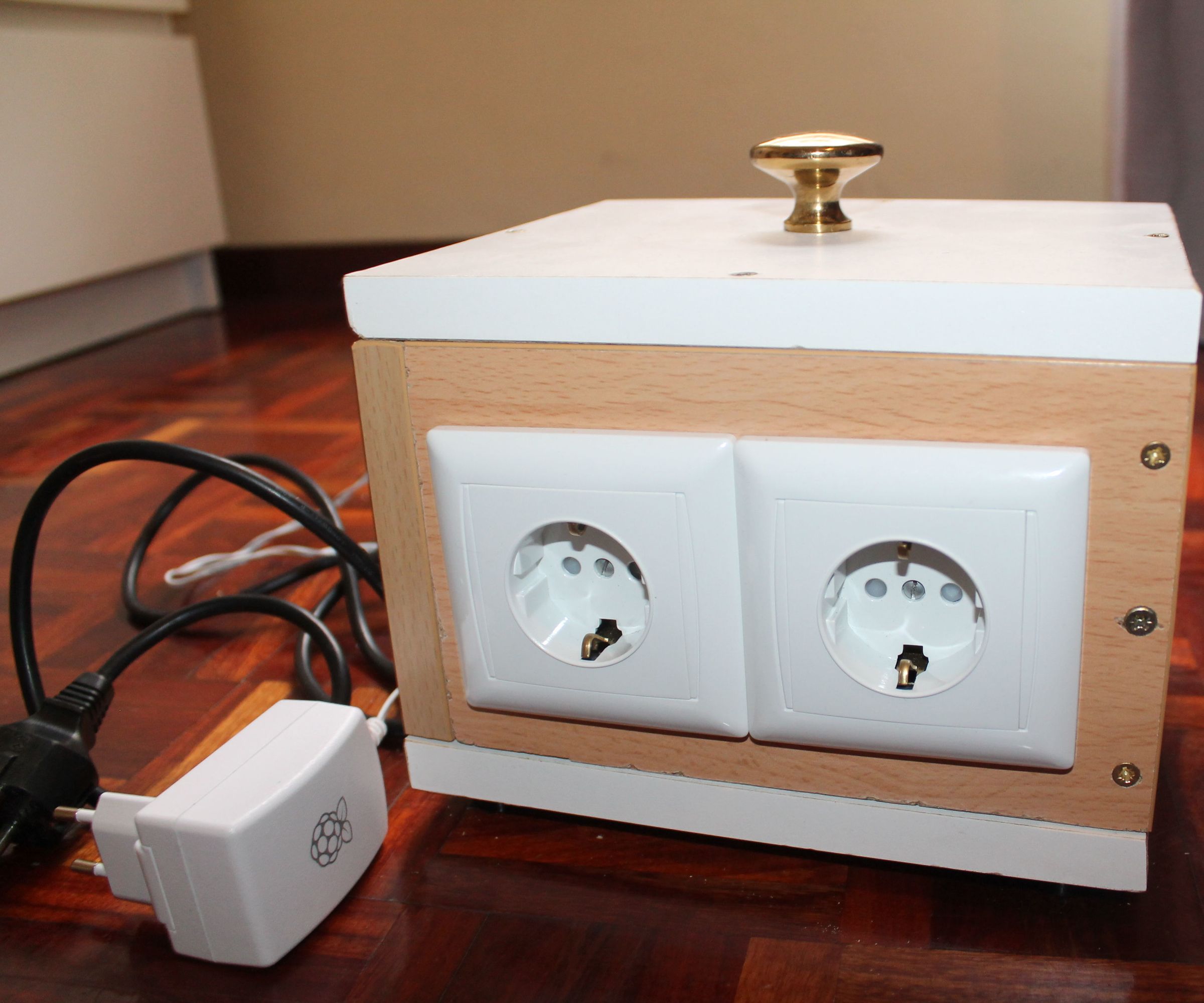 Pi Outlet Relay Control using Cayenne