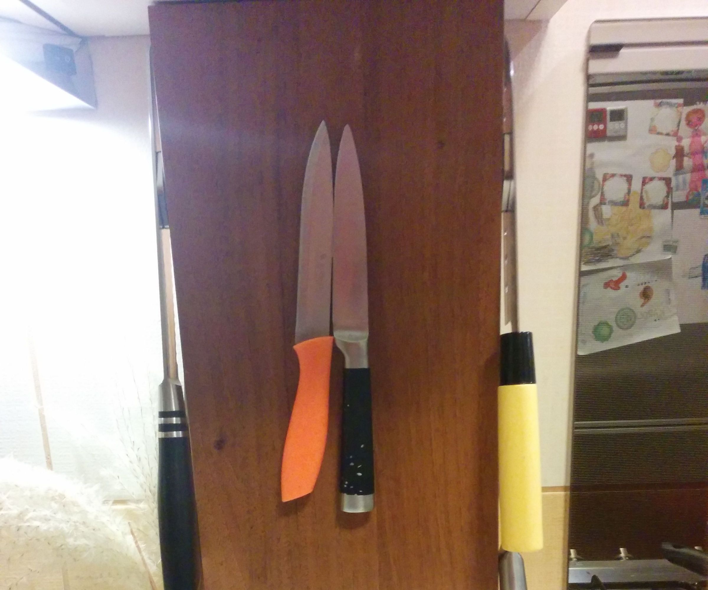 Magnetic Holder for Knives