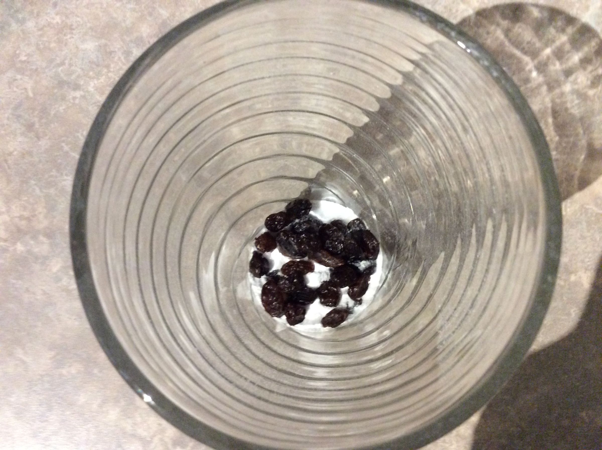 The Dancing Raisins Experiment : 4 Steps (with Pictures) - Instructables