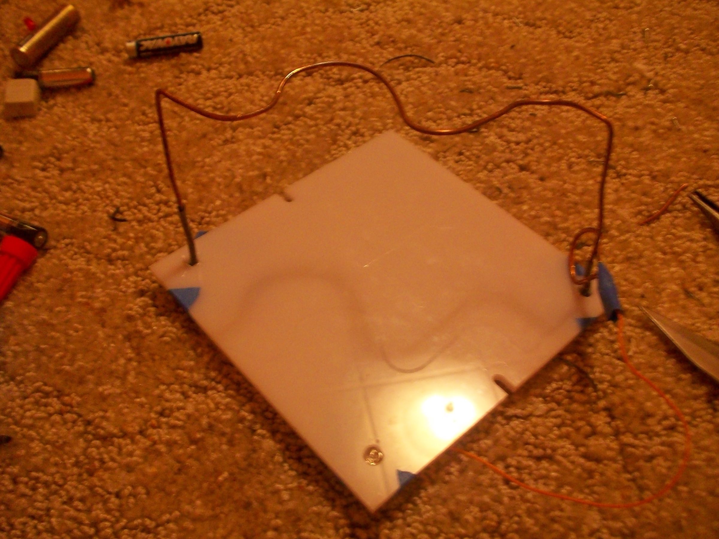 Beginer Electronics 1: a Simple Yet Fun Circut