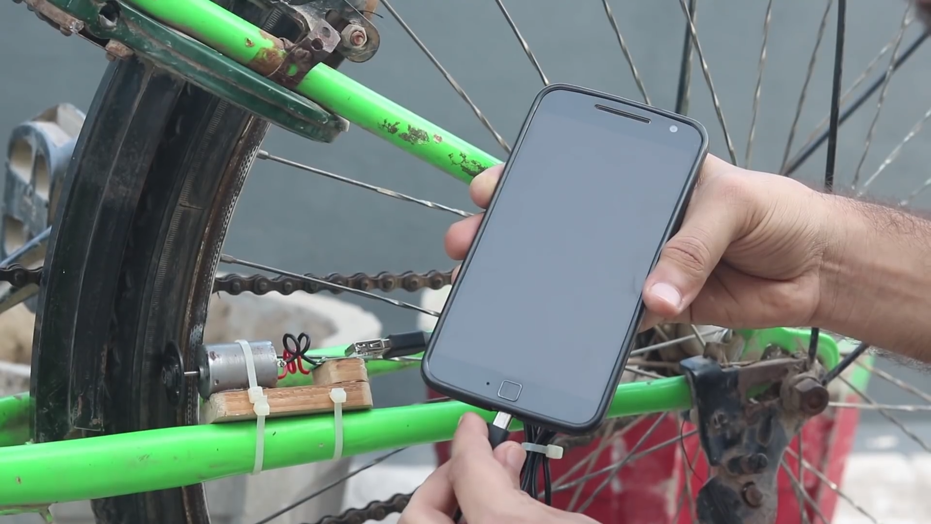 Bike with hotsell mobile charging facility