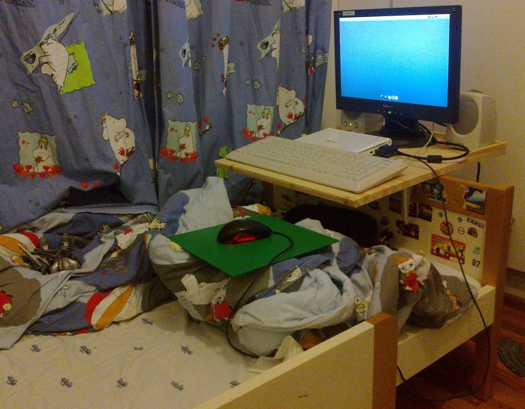 Computer Table for Your Bed
