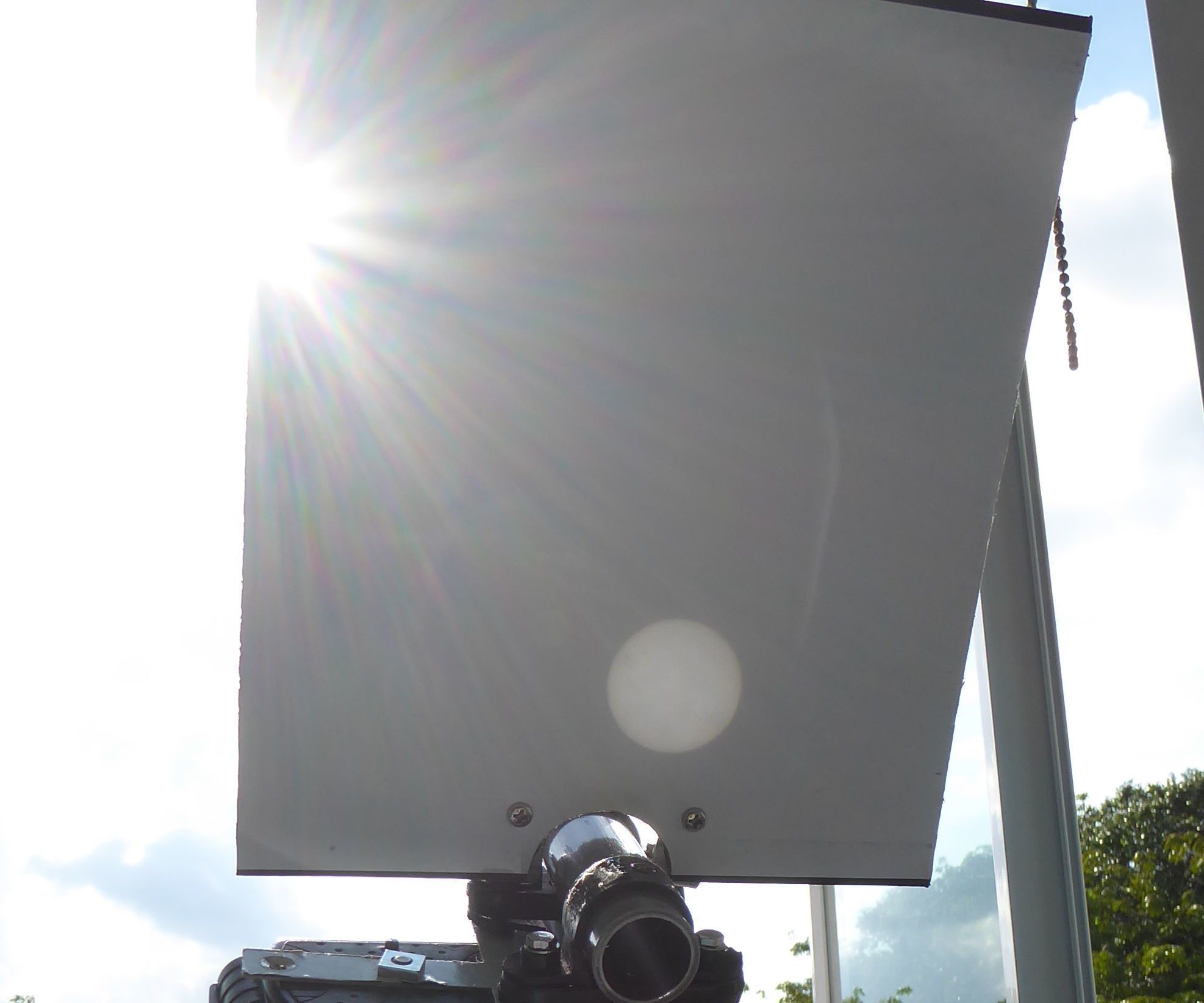 Hardware Store Solar Eclipse Viewer