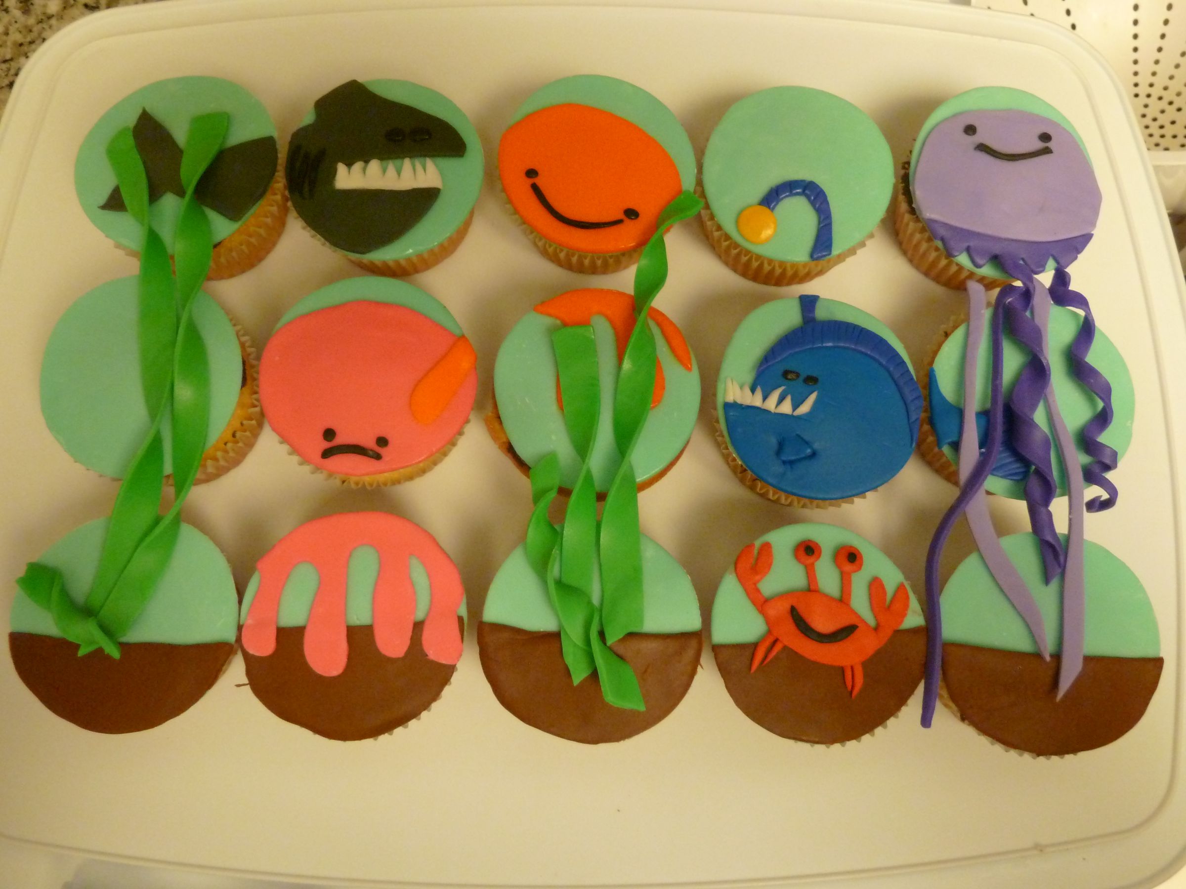 Fondant Decorated Cupcakes- Under the Sea Themed