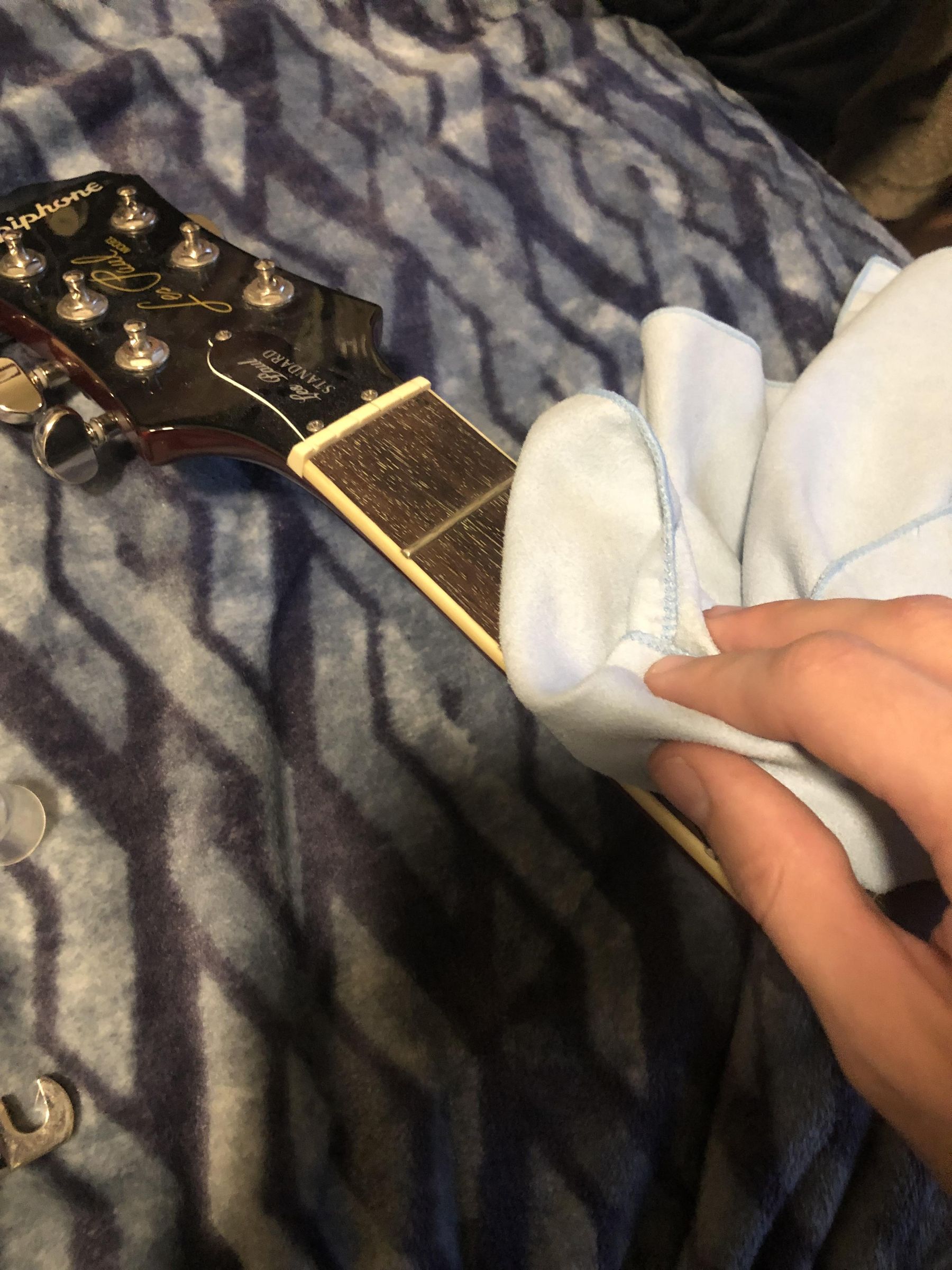 How to Restring a Guitar 6 Steps Instructables