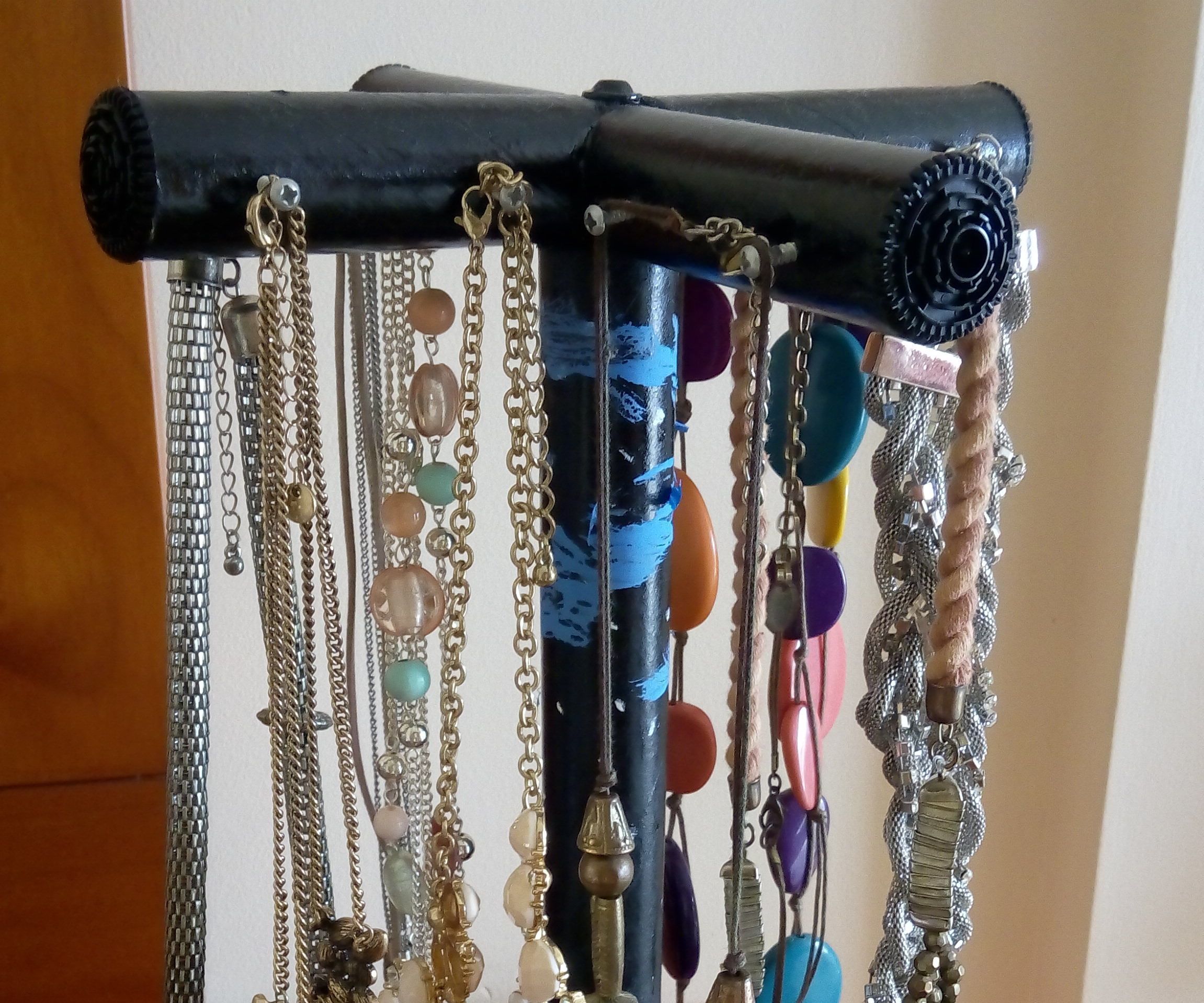 Cardboard Tubes Necklace Hanger