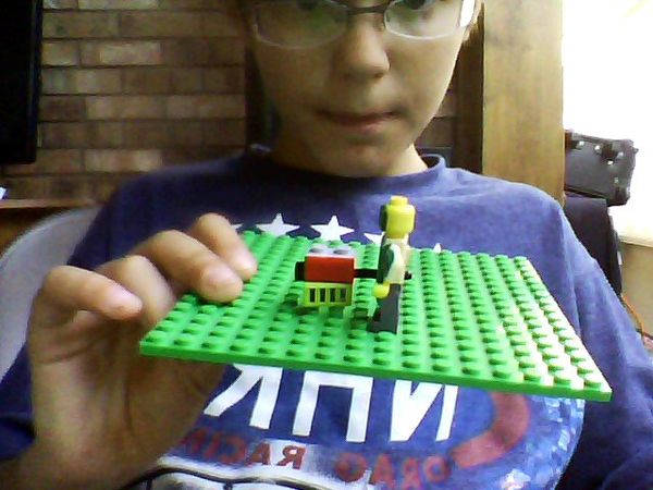 How to Make a Lego Hammer Gun