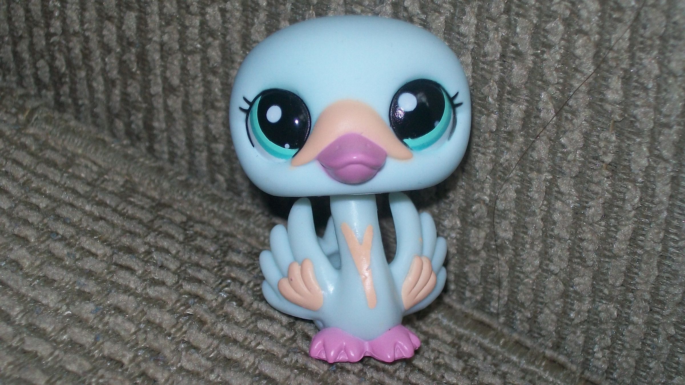 How to Change a Mcdonald Littlest Pet Shop Into a Real Littlest Pet Shop