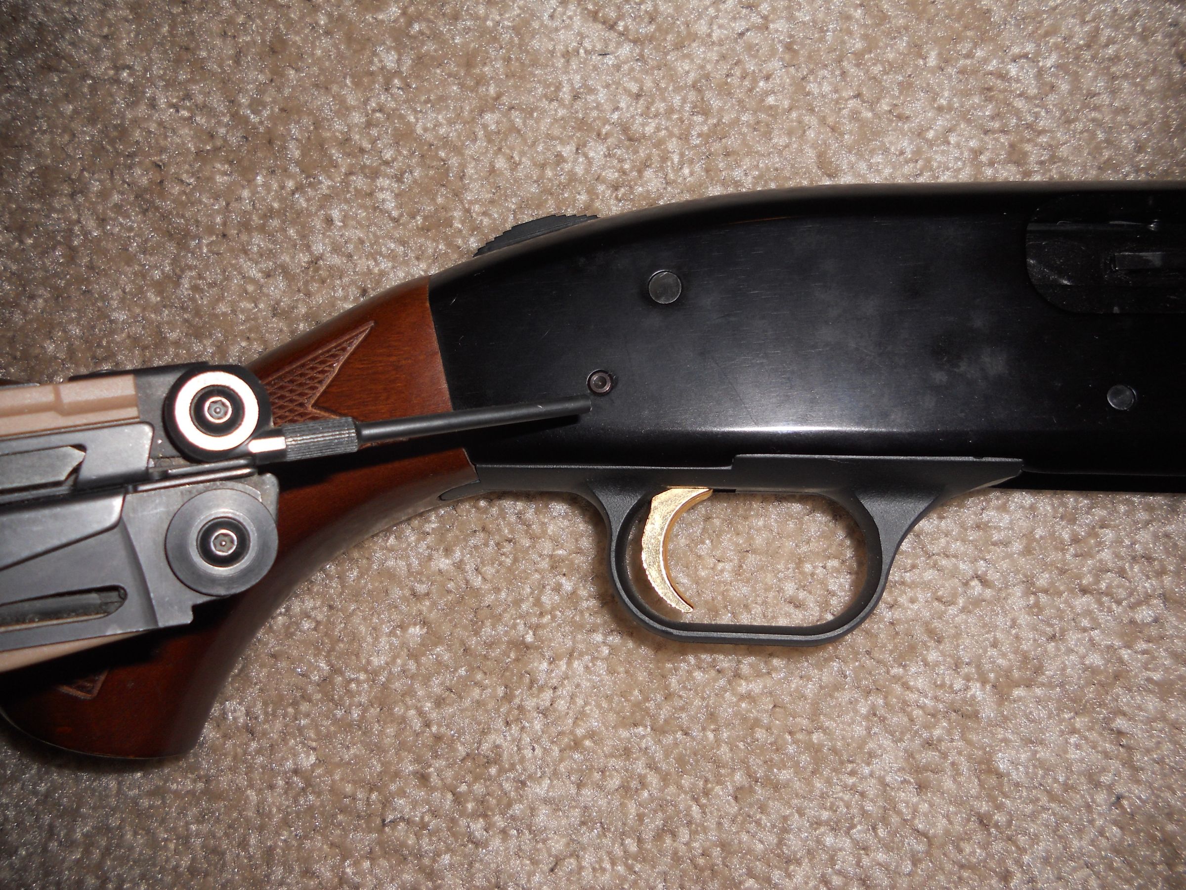 How to Disassemble a Mossberg 500 Series Shotgun 9 Steps Instructables