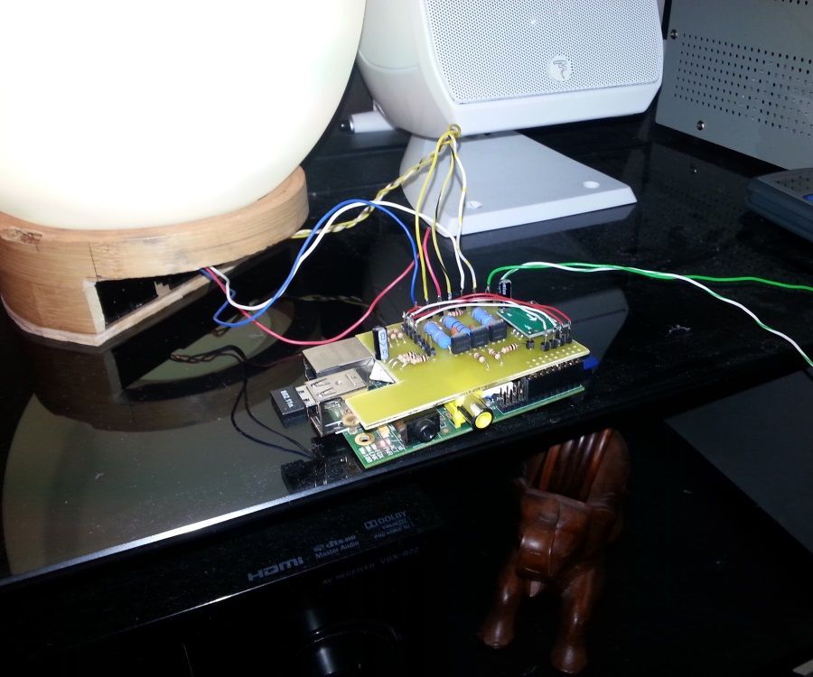 The Egg Light - Wake-up Light Connected to Smartphone