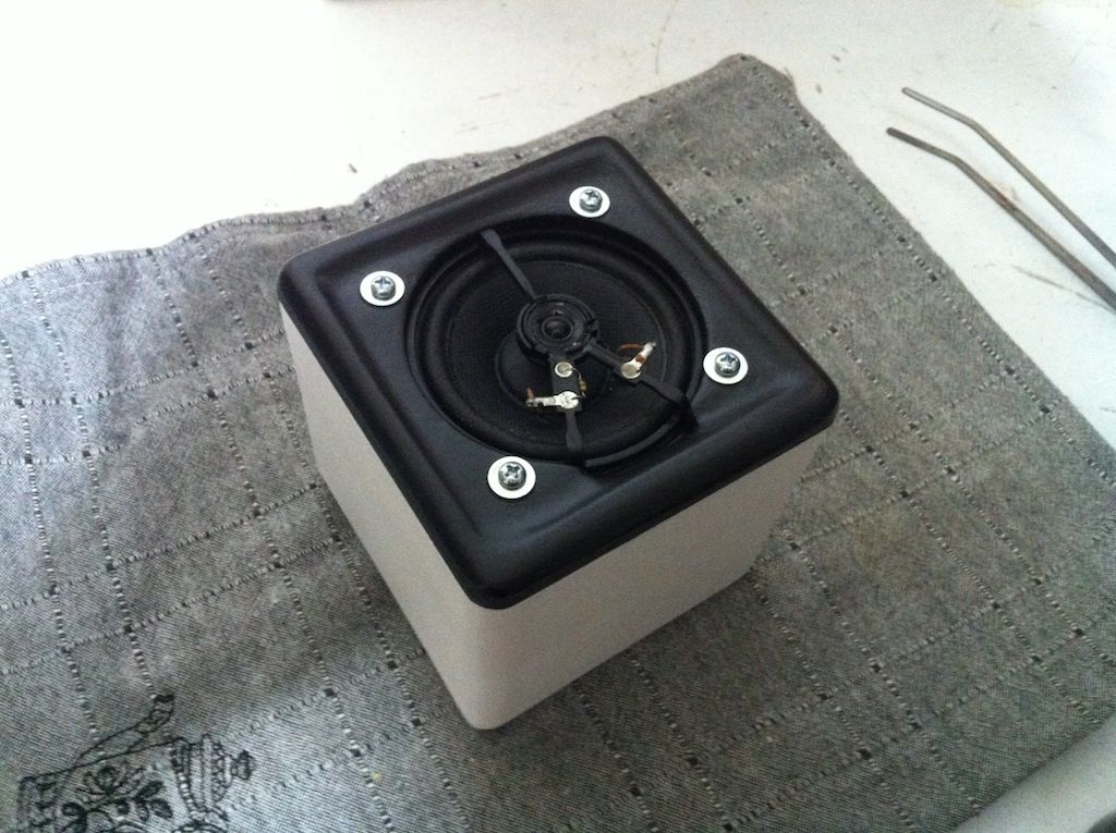 Portable Phone Speaker (LM380)