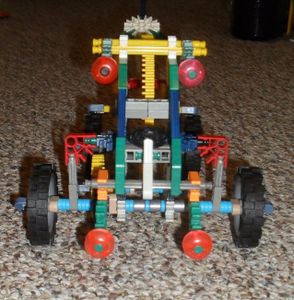 K'nex Ratcheting Car